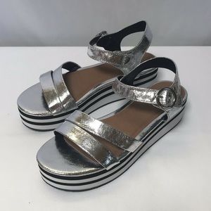 NWT Platform Sandals